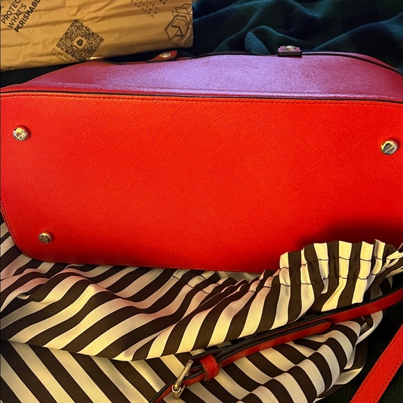 Henri Bendel 5th Ave satchel - Picture 8 of 8